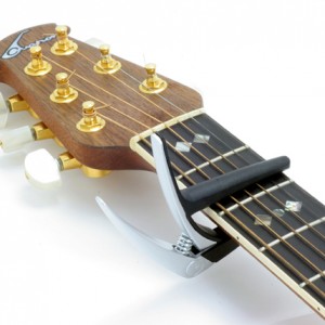 Phân biệt giữa Guitar Classic và Acoustic