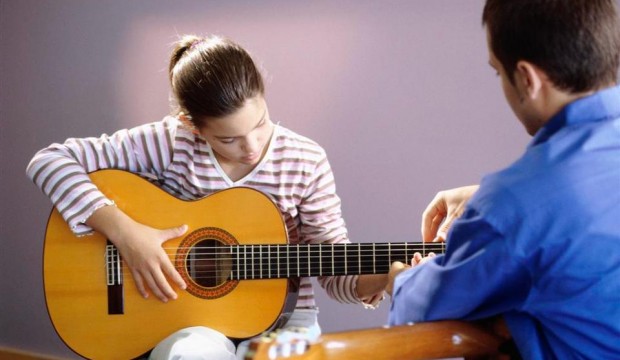 Nhận dạy đàn Guitar tại nhà quận 6