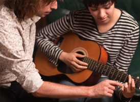Gia sư dạy Guitar nâng cao tại nhà