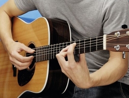 Học đàn Guitar tại nhà Bình Chánh